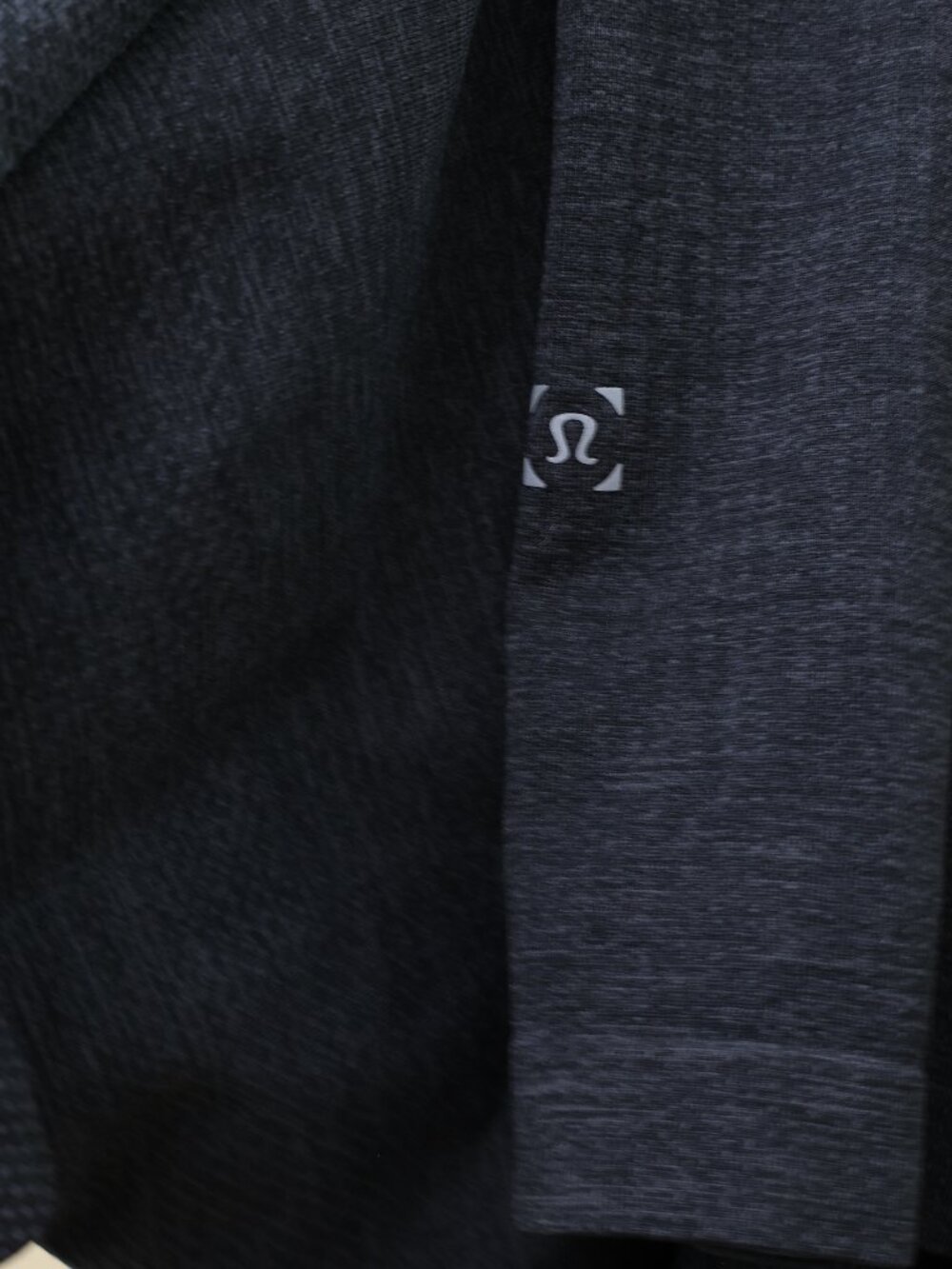 Lululemon Metal Vent Tech Short Sleeve Deep Coal/Black - Picture 4 of 4